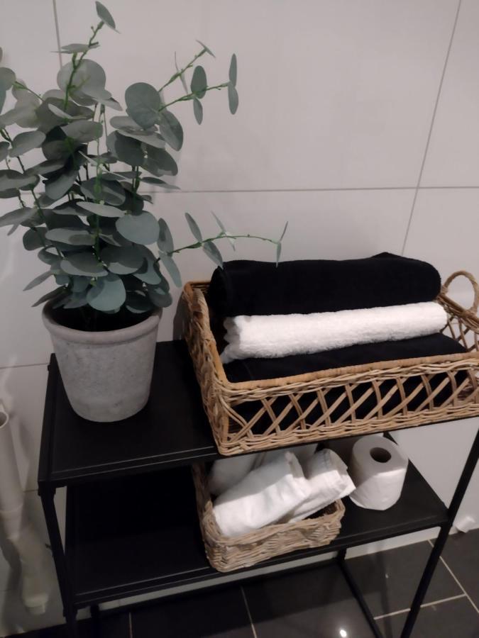 Light Home Apartment Alesund With Free Parking Экстерьер фото